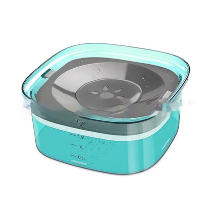 Green 2L spill-proof water bowl